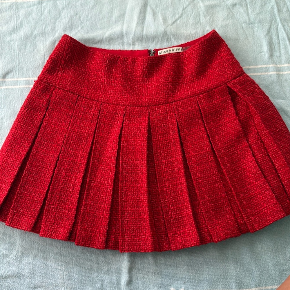 Alice and Olivia Red Pleated Skirt Size 8